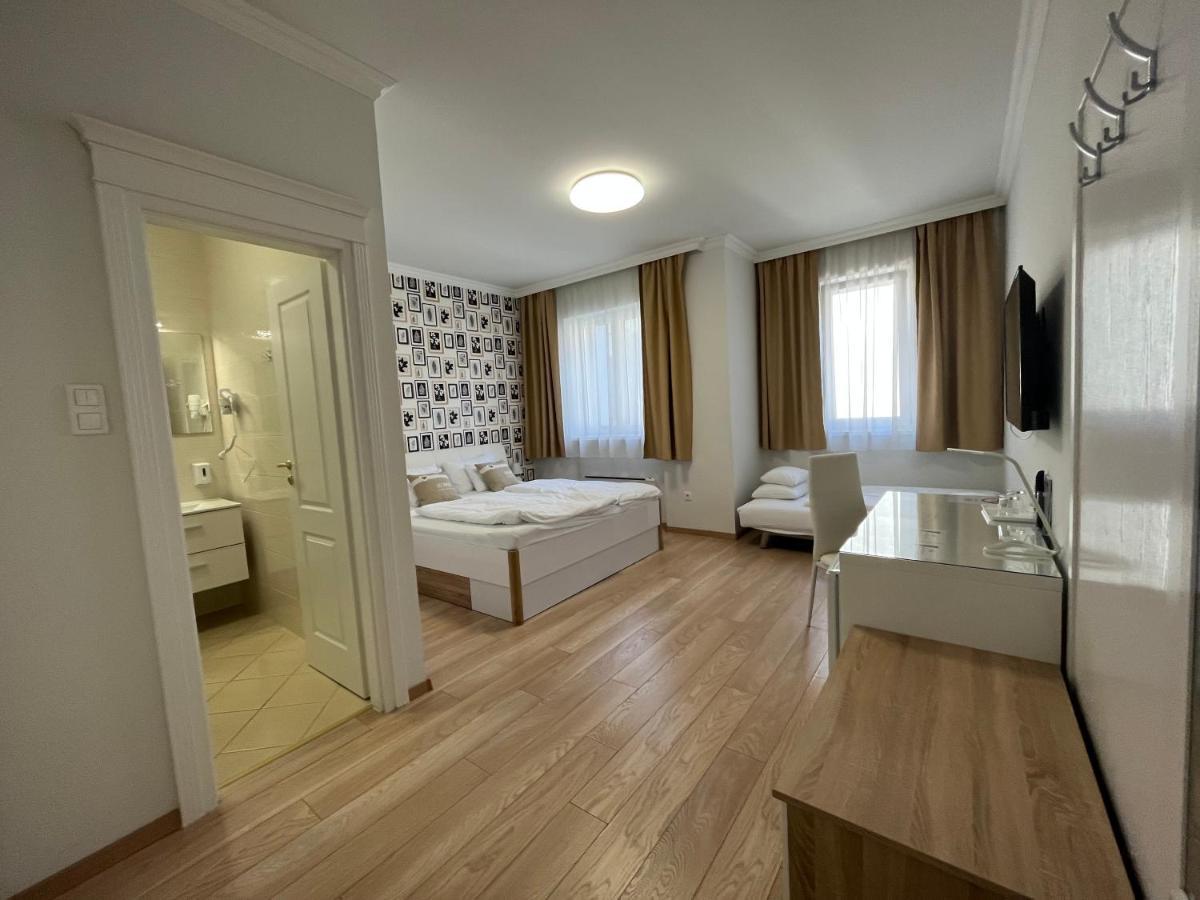 Camille Apartmanhouse Budapest Exterior photo
