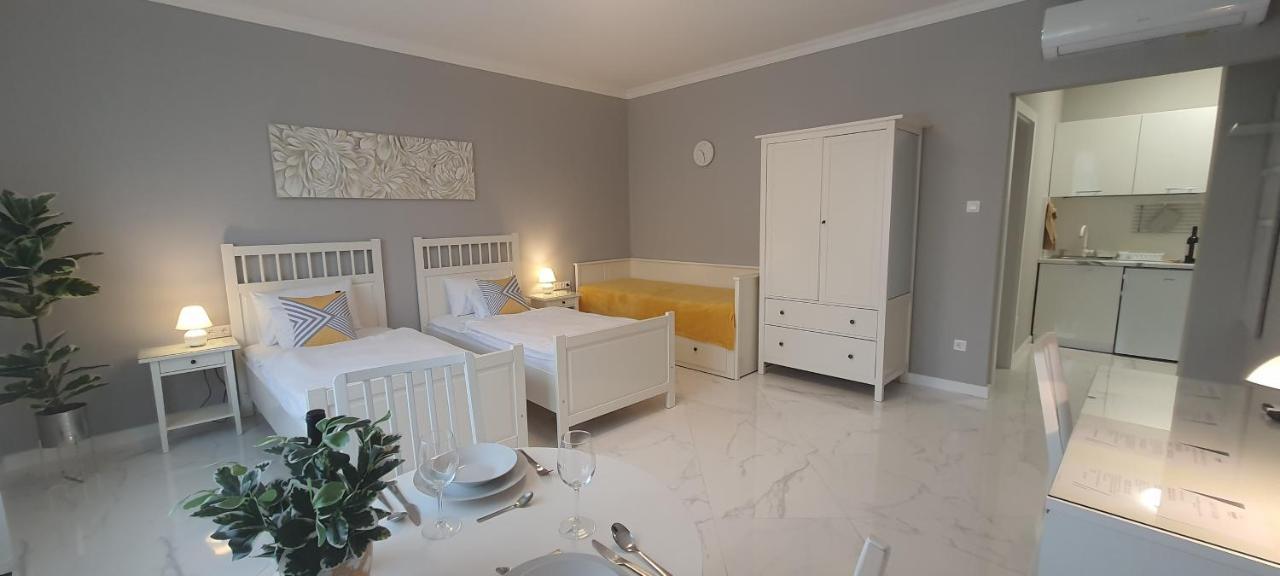 Camille Apartmanhouse Budapest Exterior photo